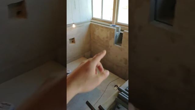 Строительство переливного бассейна с джакузи