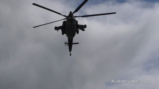 МИ-28 Взлет и посадка близко. Свист лопастей! Кубинка.