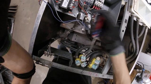 Change Diaphragms On A Speed Queen/Huebsch Washer