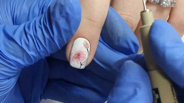 Рисую очень нежный и необычный дизайн. Рисунок на ногтях.