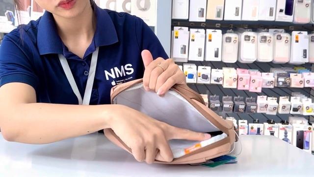 Review Tomtoc Defender-A14 Laptop Handbag MacBook 14-inch (Màu Vàng đồng)