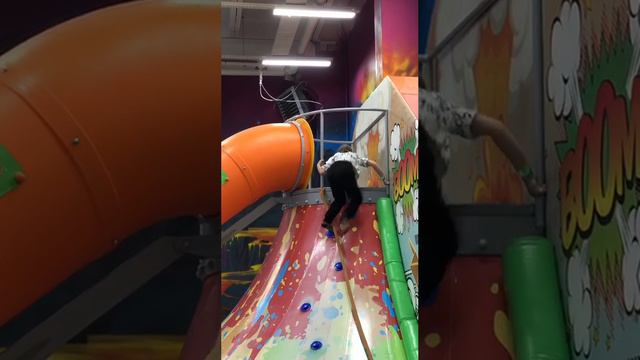 Городок развлечений