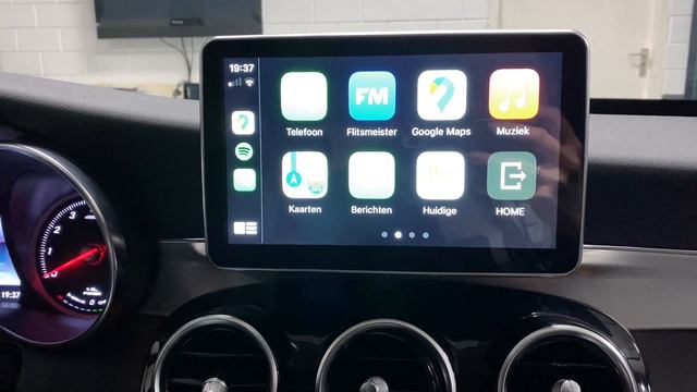 Mercedes CLA Size up scherm ingebouwd met Apple Carplay en Auto Android en achteruitrijcamera.