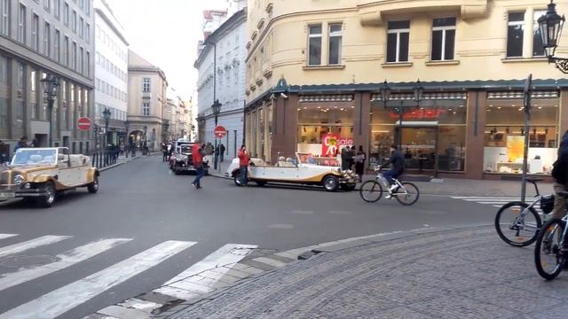 ШОК !!! PRAHA 2017 RETRO CARS///СТРАНА ЧЕХИЯ ПРАГА РЕТРО АВТО ЭКСКУРСИЯ ПО ГОРОДУ ЗА 60 ЕВРО