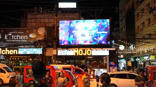 Прогулка по Патонгу.