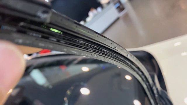 Hệ Thống Gạt Mưa Thích ứng Có Sưởi Là Gì? Magic Vision Control? Hệ Thống Thiên Thần Vi Diệu?