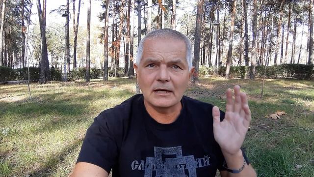 Правило N 1. при знакомстве.