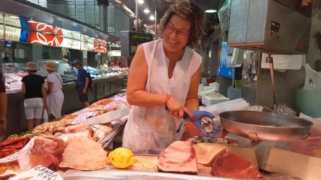 Устрицы,устрицы, устрицы! Самый свежий морской деликатес на Валенсийском рынке! Зачётная дегустация