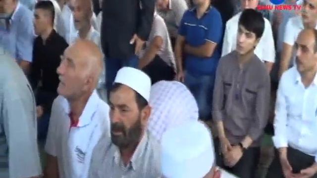 Təzə Pir Məscidində Bayram Namazı Qılındı