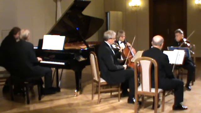 Schumann Piano Quintet Op. 44 II. In Modo D'una Marcia. Stamic Quartet/Ivo Kahanek Live.