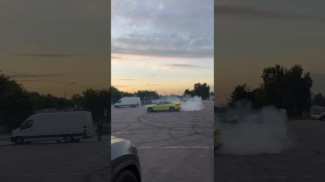 ДРИФТ НА BMW M4 ВОКРУГ LAMBORGHINI URUS