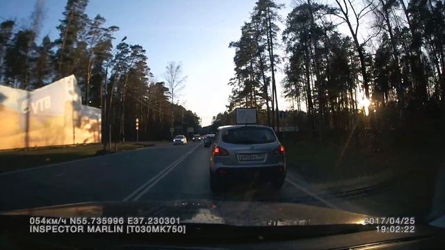 Быдло на  новом Land Cruiser 200 на Рублево-Успенке