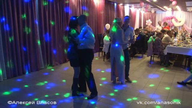 Поет Алина Минаева