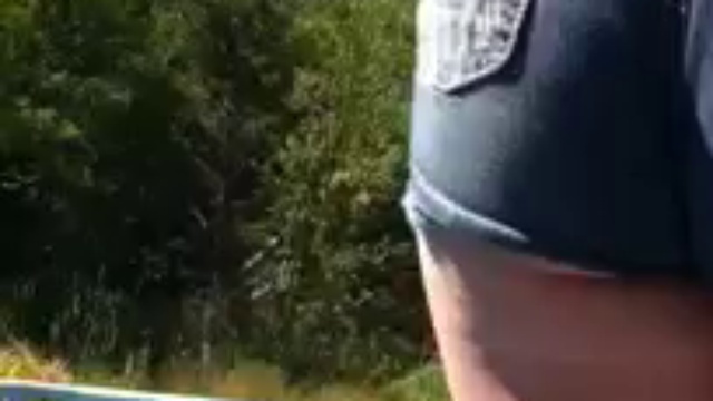 Толстуха в бассейне