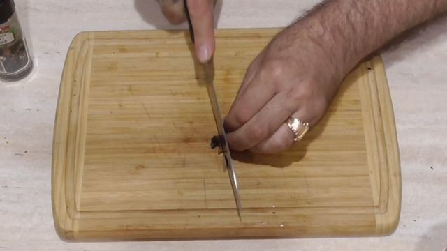 Классикагрибы тушёные в сметане.