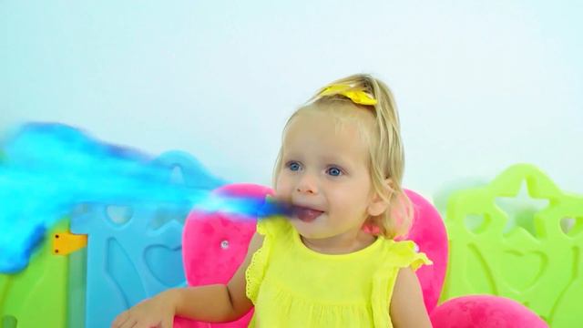 🌈 Веселые Задачи с Тремя Маркерами! Как Ты Рисуешь, Майя, Маша и Мия? 🖍️👶