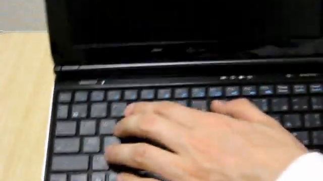 ASUS Eee PC 1002HAE Unboxing Video