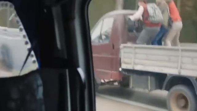 Везучий случай (2017) - Car Chase Scene