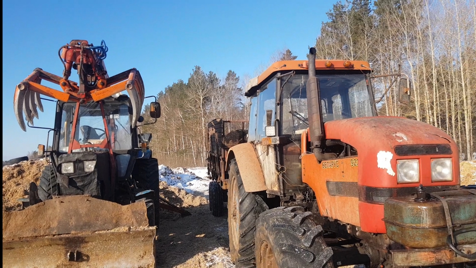 Мтз 82.1 вырвало коллектор. Беларус 922 выкидывает воду через глушитель. Вернулся Павел Алексеевич