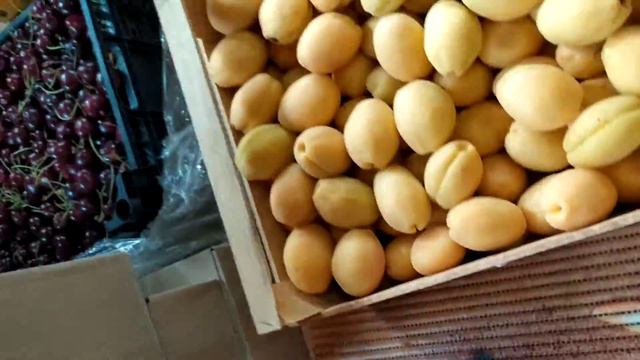 Вкусные фрукты