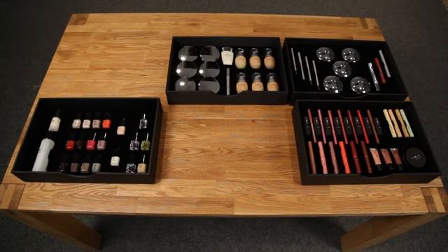 LR в Красноярске-Сумки-наборы декоративной косметики