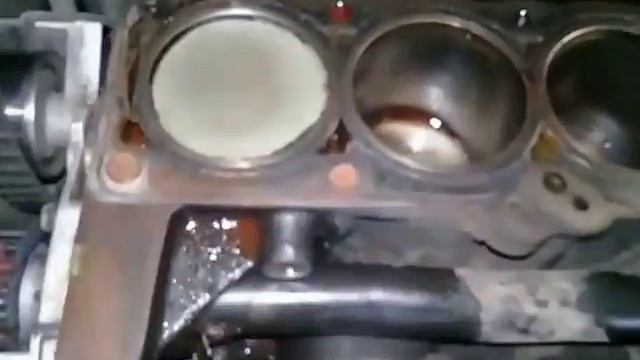 Антифриз попадает в камеру сгорания