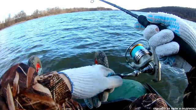 Рыбалка с лодки на спиннинг