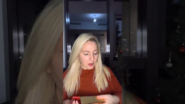 Parfüm Koleksiyonum: ÇİÇEKSİ PARFUMLER ( Halloween - Estee Lauder - Givenchy - Tous)