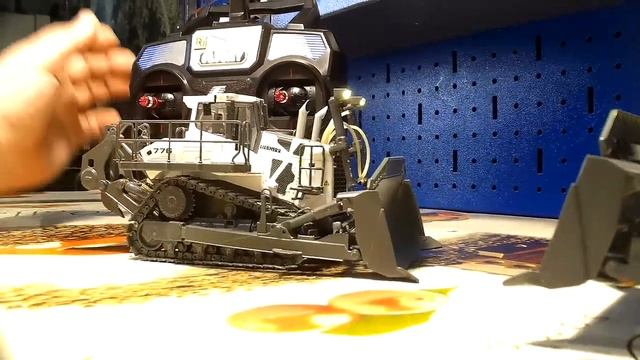 RC МИКРОГИДРАВЛИКА против МИКРОМЕХАНИКИ Бульдозеры LIEBHERR PR 776 Проект_ Динамика-73