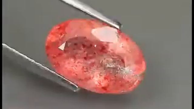 Камень клубничный Кварц натуральный 2.29 каратa арт 29018
