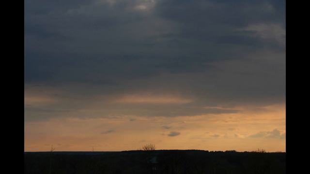 футаж. пасмурно. закат. горизонт. 4к