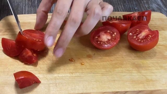 НЕ УСПЕВАЮ подавать на стол! Гости СМЕТАЮТ этот САЛАТ первым! Готовьте БОЛЬШЕ, не пожалеете!