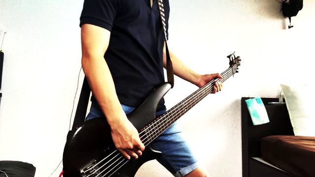 Avenged Sevenfold - Unholy Confessions  ||  Bass Cover