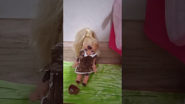 теперь у нас будет жить маленькая девочка семейка Веселовых