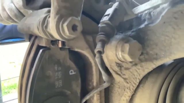 Замена тормозных колодок и дисков