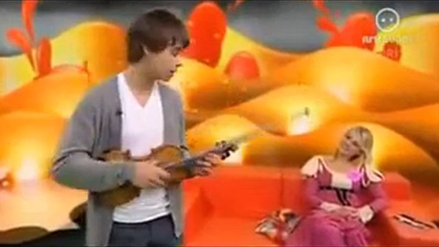 ALEXANDER RYBAK--PLAYS ON A VIOLIN IS A TRUE