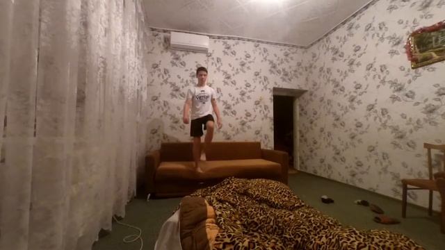 HOMETRAIN /  Паркур / Сломал плазму