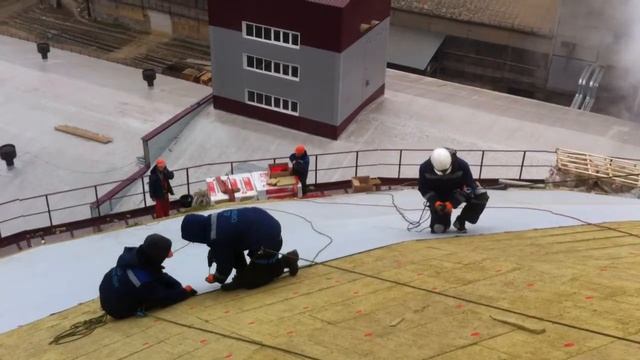 монтаж пвх мембраны на куполе