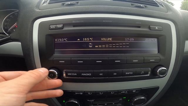 How To Adjust Radio Volume In Skoda Octavia II ( 2004 – 2013 ) - Change Radio Volume