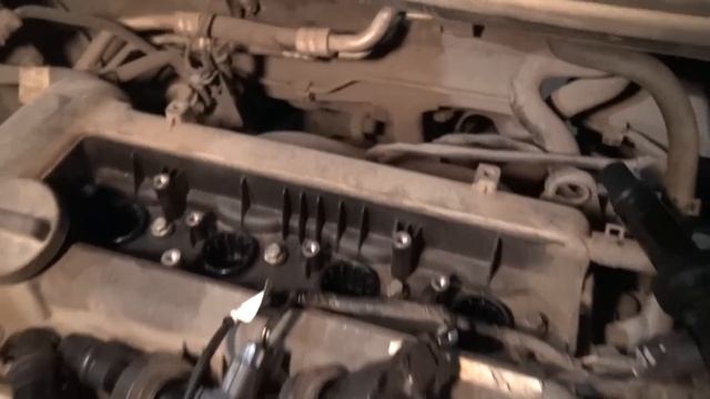 Замена свечей зажигания Hyundai Solaris и Kia Rio (двигатель G4FC)