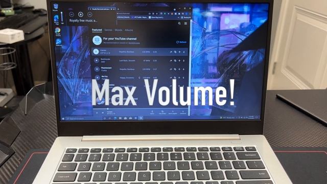 Samsung Galaxy Book Go Review! Perfect For Kids & School!