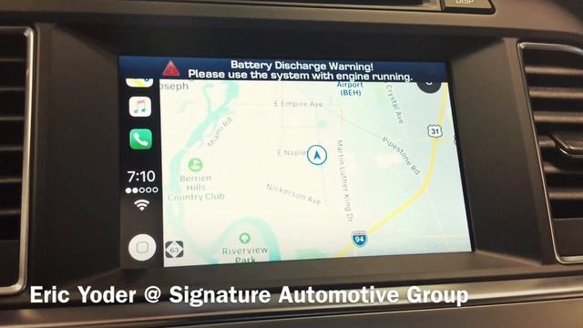 Hyundai Apple CarPlay Demo