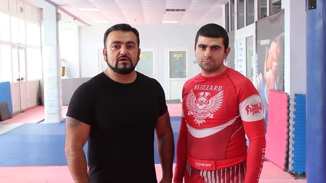 Армен Ананян - Часть 40. Два крутых приёма в гарде от Армена Ананяна (выход на Кимуро и треугольник