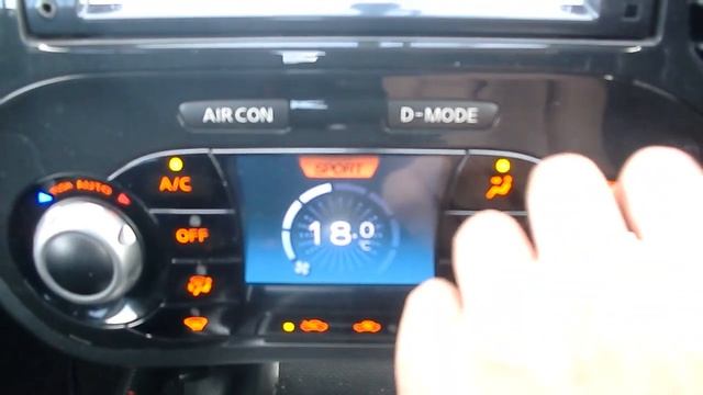 A 2013 NISSAN JUKE YF15  Autocom Japan stock car Japanese Used Car Exporter