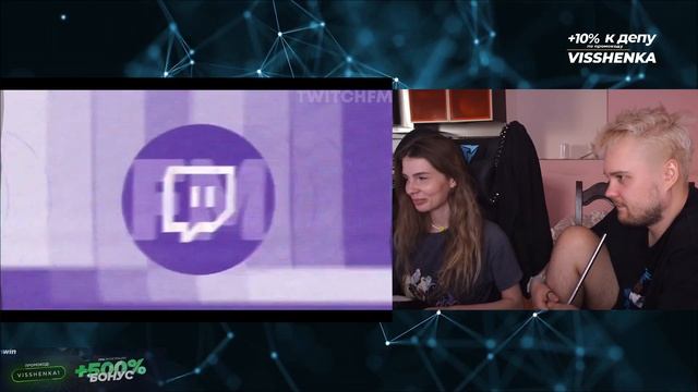 ВИШЕНКА И МАРК СМОТРЯТ:Топ Моменты с Twitch | Семья Стримеров | Развел на Поцелуй #реакция