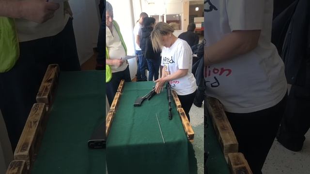 VID_20230411_213415_212.mp4