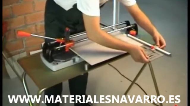 Cortadora De Cerámica Y Porcelánico Profesional   Professional TR-S RUBI.wmv