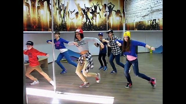 Онлайн урок Рокси, хип хоп