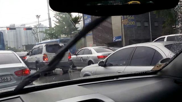 2010 SORENTO DENSO HYBIRD WIPER REFILL RUBBER TEST VIDEO  02