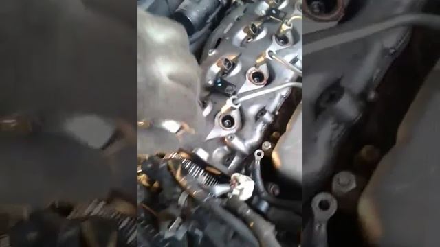Замена ГРМ Toyota Avensis D4D часть 4